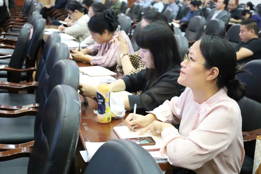 b2c9acbf329049dd883d074e2f049157.jpg