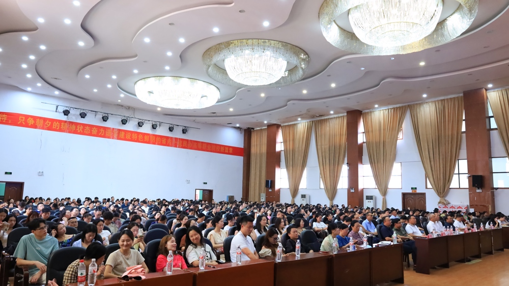 c5b5186b418e47da950fb4041ff77293.jpg